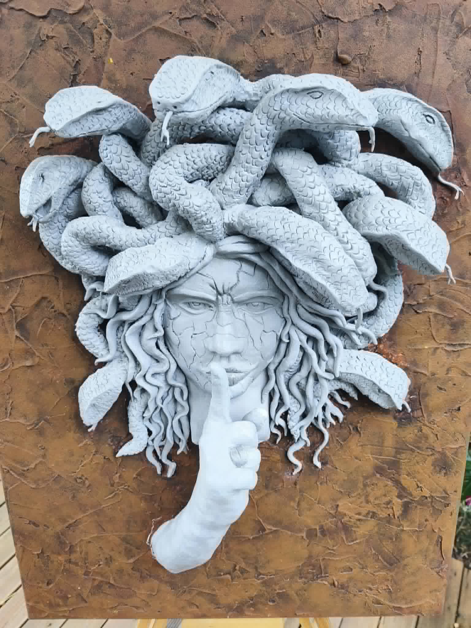 Sculpture sur toile "Nous toutes" – Image 6